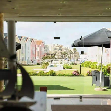 Cristal & ホテル 4*