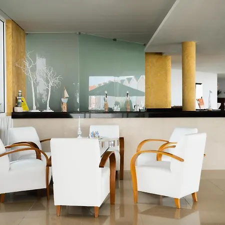 Cristal & Hotel 4*