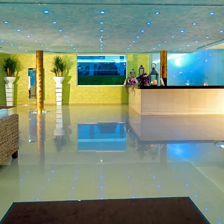 Cristal & ホテル ヴィエイラ・デ・レイリア