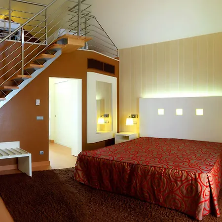 Cristal & ホテル ヴィエイラ・デ・レイリア