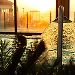Hotel Cristal & 4*